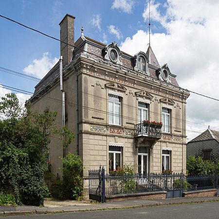 Le Petit Chateau Saint-Michel  Exterior foto