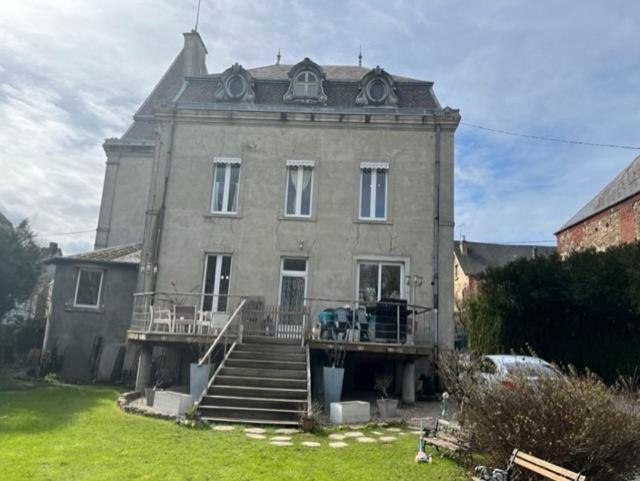 Le Petit Chateau Saint-Michel  Exterior foto